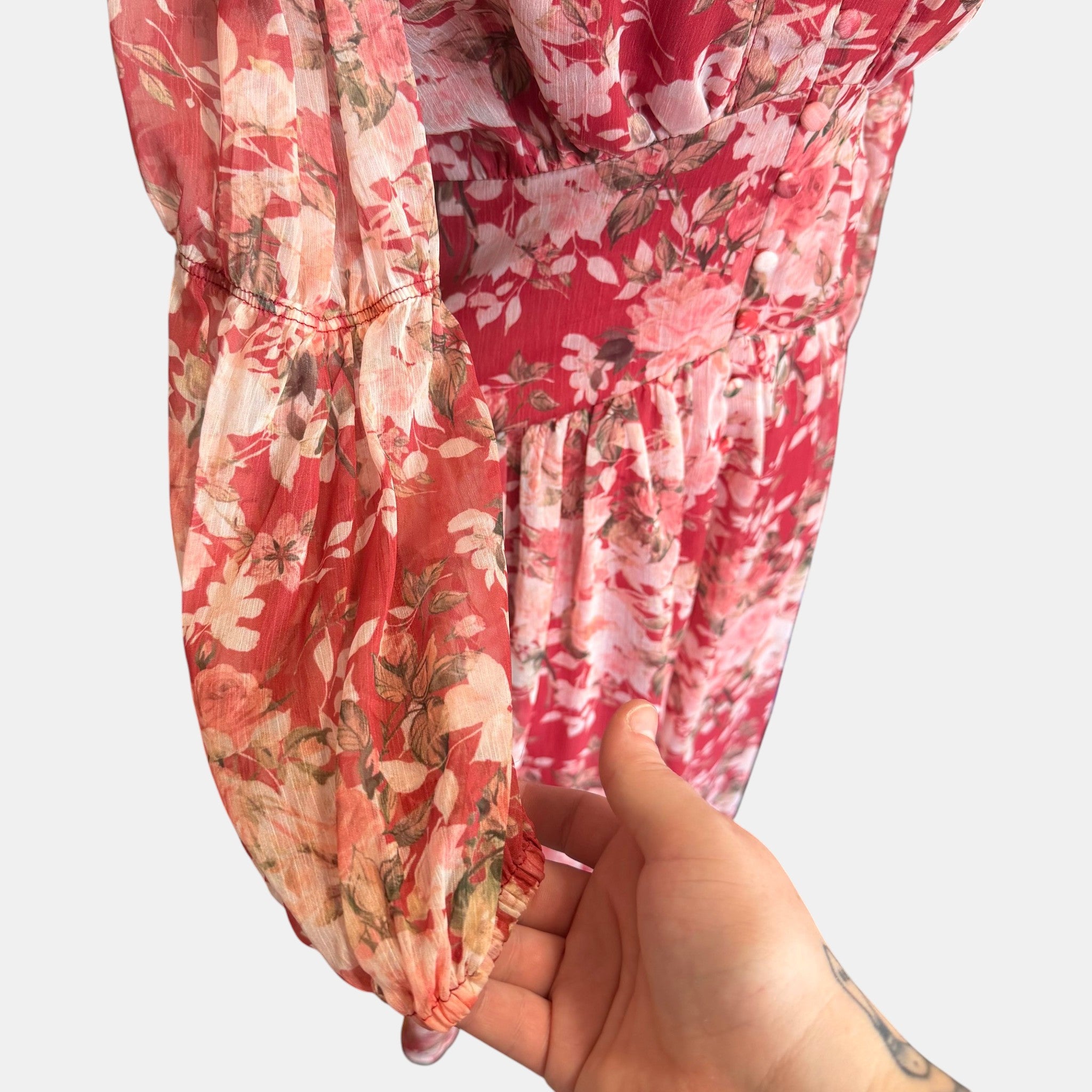 Sleeve