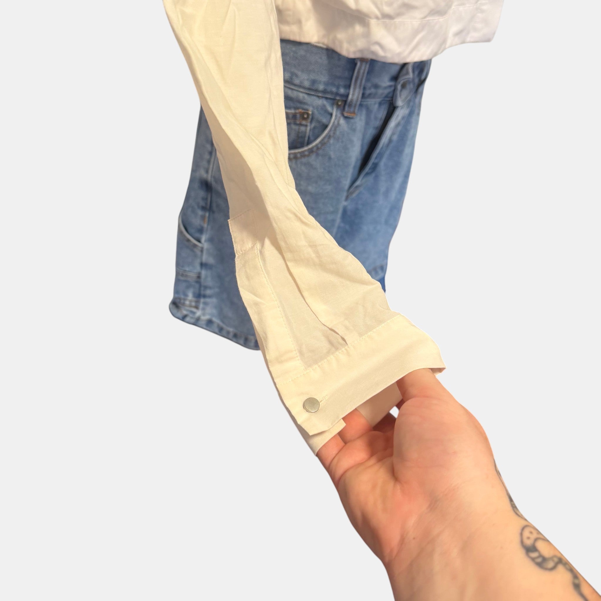 Sleeve