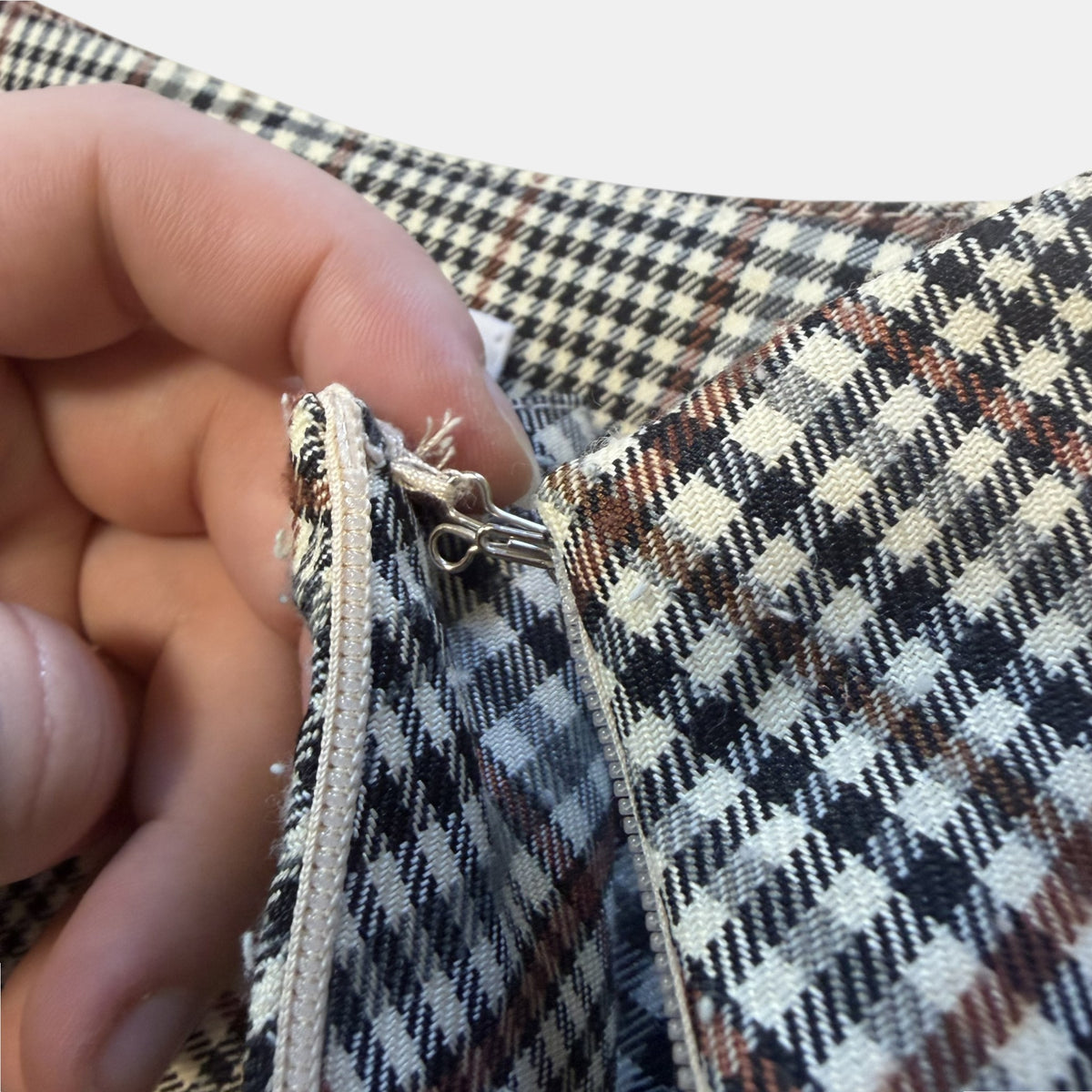 Ally Fashion Plaid Pleated Mini Skirt.