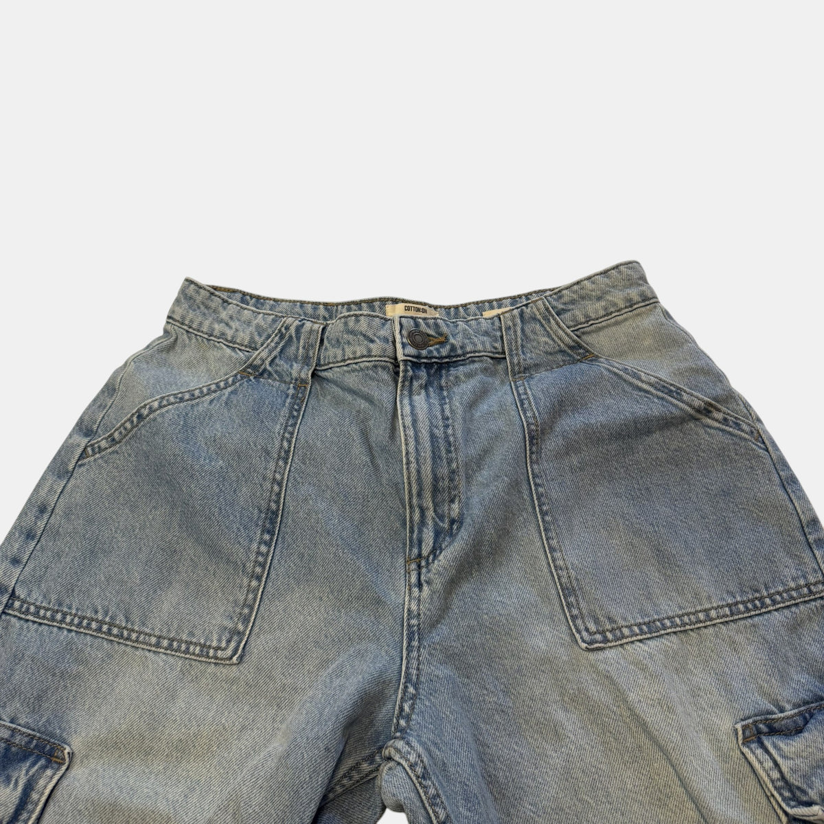 Cotton On Relaxed Fit Multi Pocket Denim Cargo Jeans.